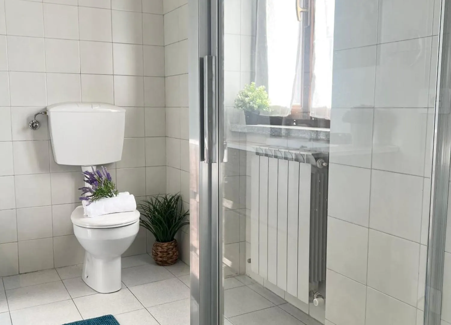 Bnbook La Corte 51 Кадреццате 0*,  Италия